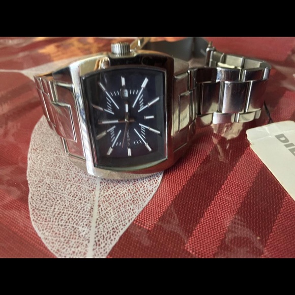 COPY - Watch - Picture 5 of 5